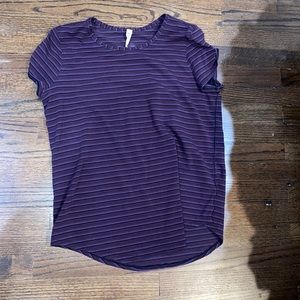 Lulu lemon workout shirt